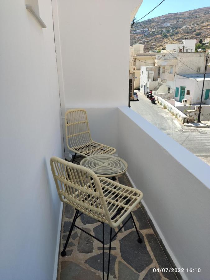 Smyrnis Apartments Ermoupoli Eksteriør billede