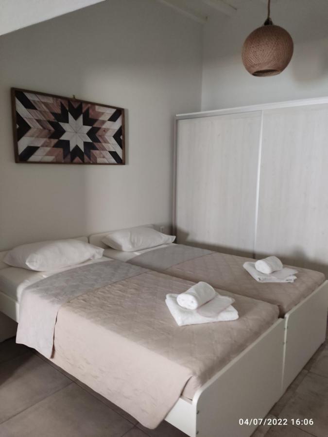 Smyrnis Apartments Ermoupoli Eksteriør billede