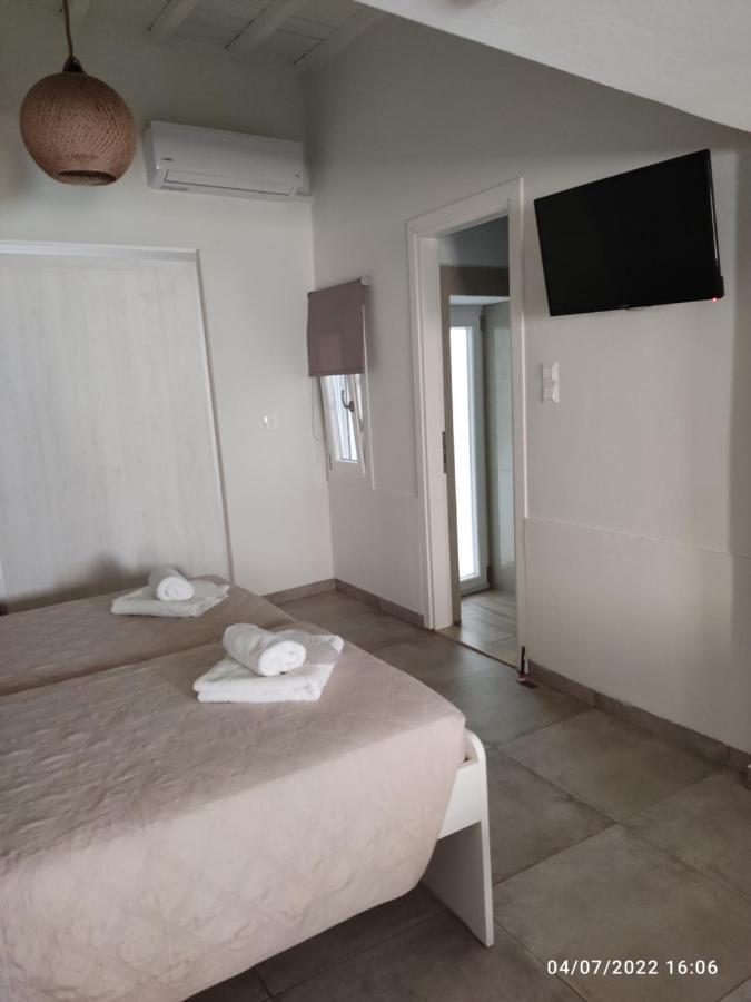 Smyrnis Apartments Ermoupoli Eksteriør billede